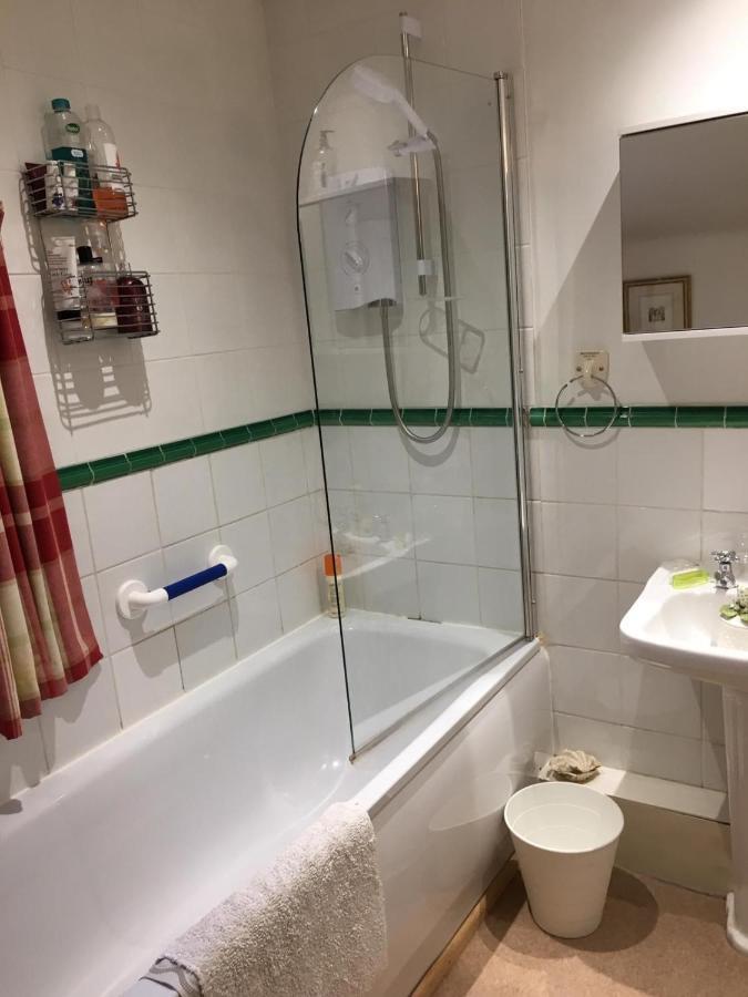 أبرجافني The Old Rectory Bed & Breakfast المظهر الخارجي الصورة