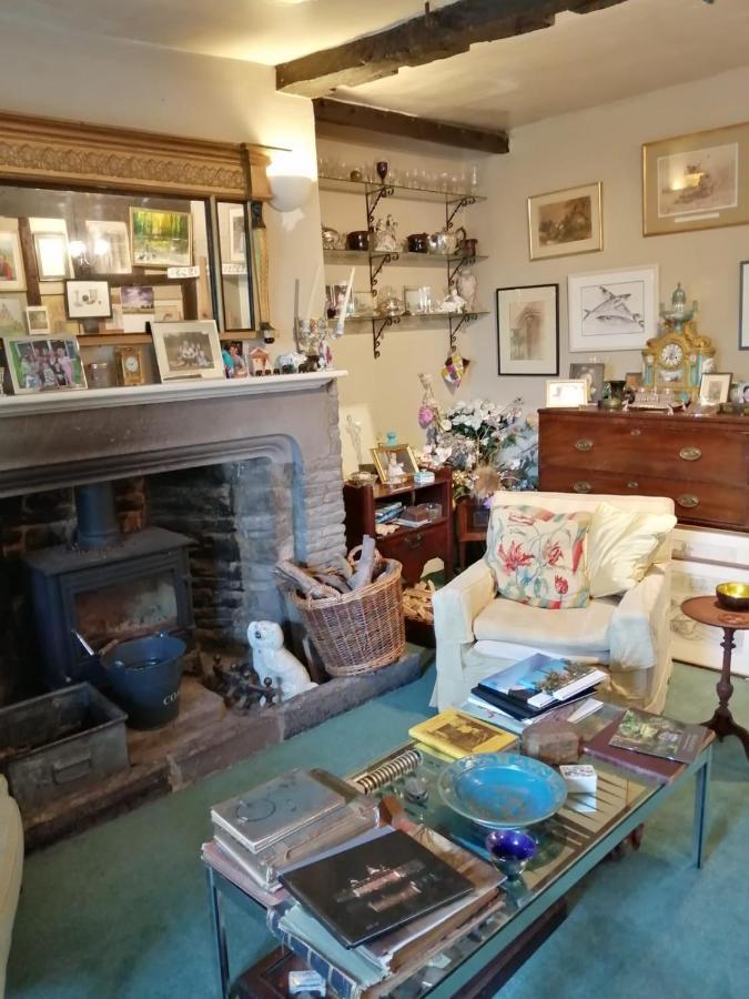 أبرجافني The Old Rectory Bed & Breakfast المظهر الخارجي الصورة